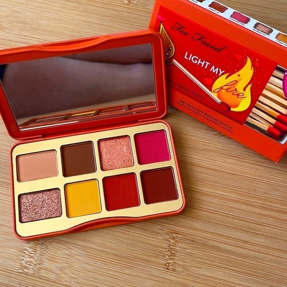 Brand New Too Faced Light My Fire Mini Eye Shadow Palette Matte & Shimmer Finish - Picture 14 of 14